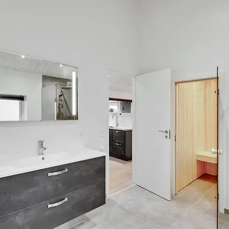 Tola - 450m From The Sea By Interhome Feriehus *
