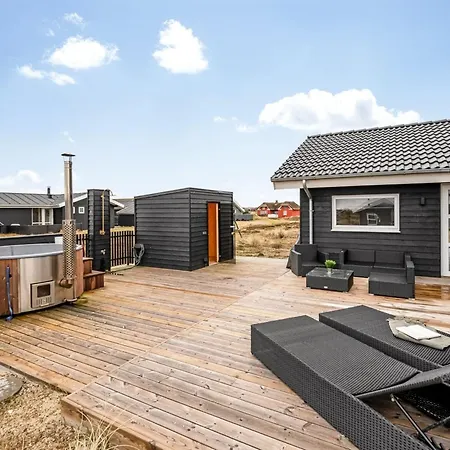 Tola - 450m From The Sea By Interhome Feriehus Bjerregård