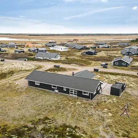Tola - 450m From The Sea By Interhome