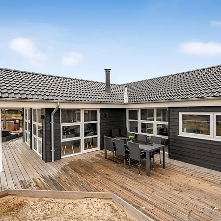 Tola - 450m From The Sea By Interhome Feriehus